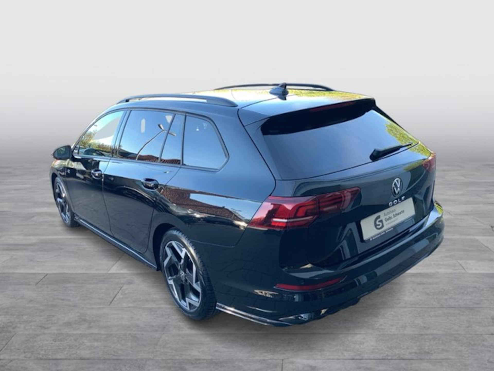 Volkswagen Golf Variant R-Line