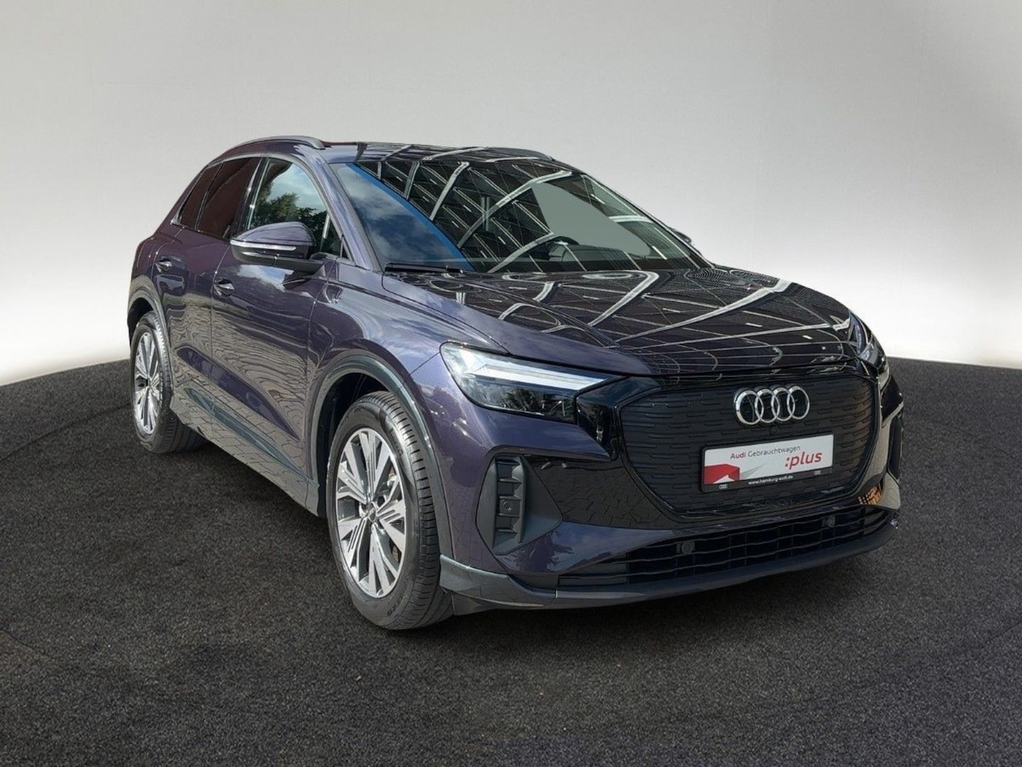 Bild über Audi Q4 e-tron 45 e-tron - für weitere Informationen kontaktieren Sie den Audi Partner