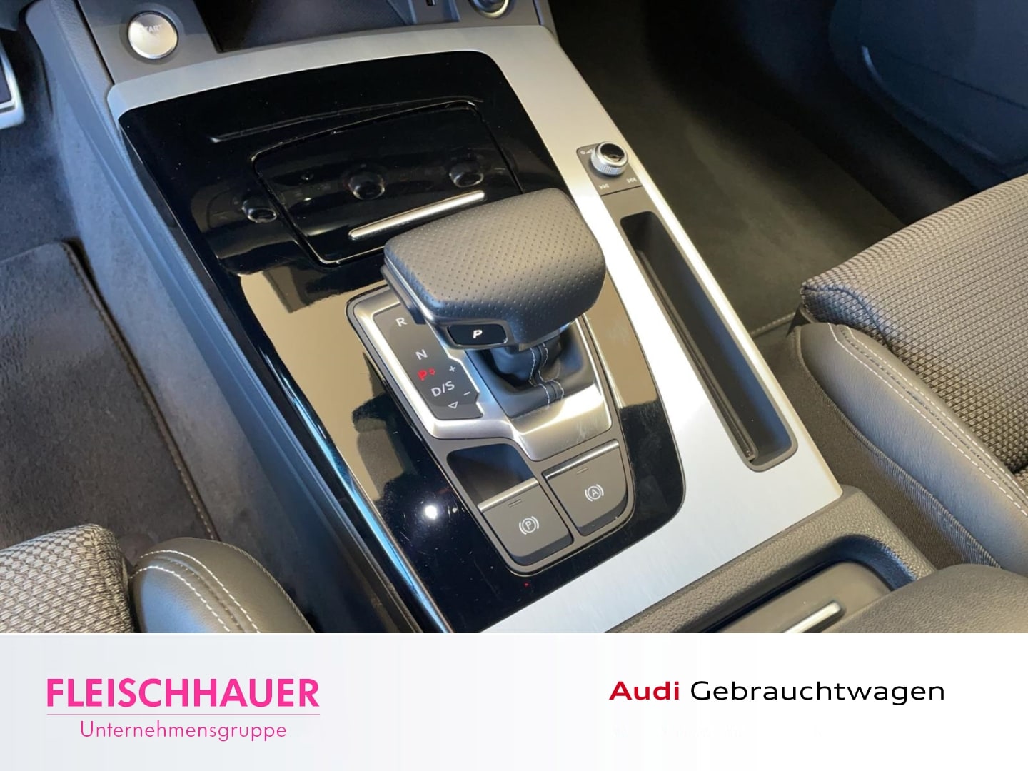 Bild über Audi Q5 40 TFSI quattro S tronic - für weitere Informationen kontaktieren Sie den Audi Partner