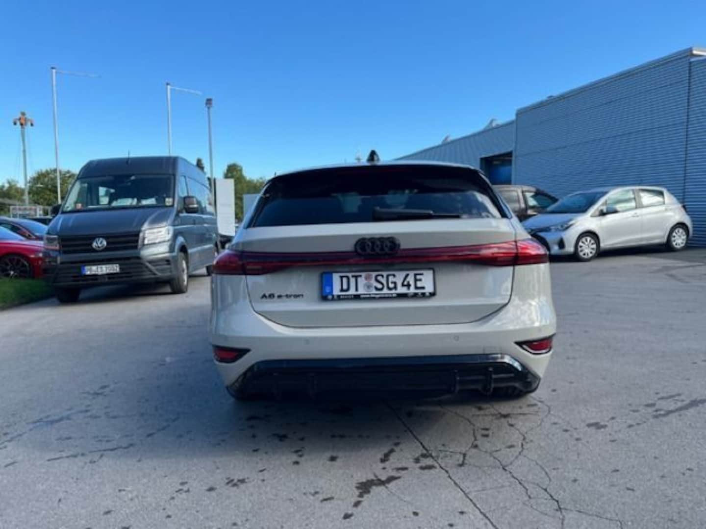 Bild über Audi A6 Avant e-tron S line business e-tron performance 270 kW - für weitere Informationen kontaktieren Sie den Audi Partner