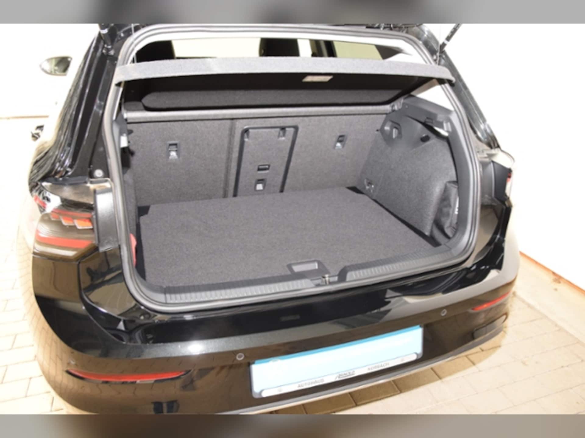 Volkswagen Golf Style