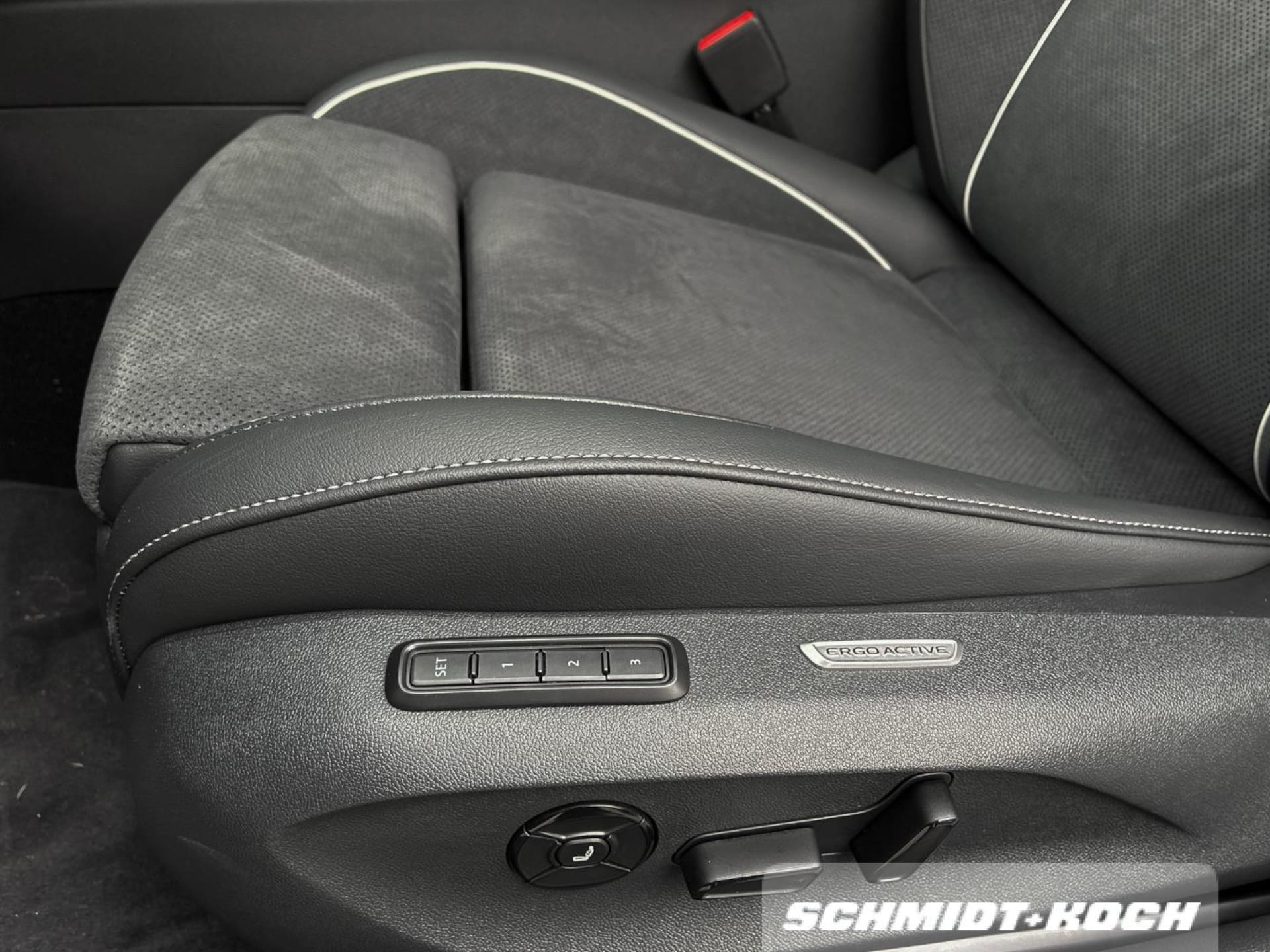 Volkswagen Passat Elegance