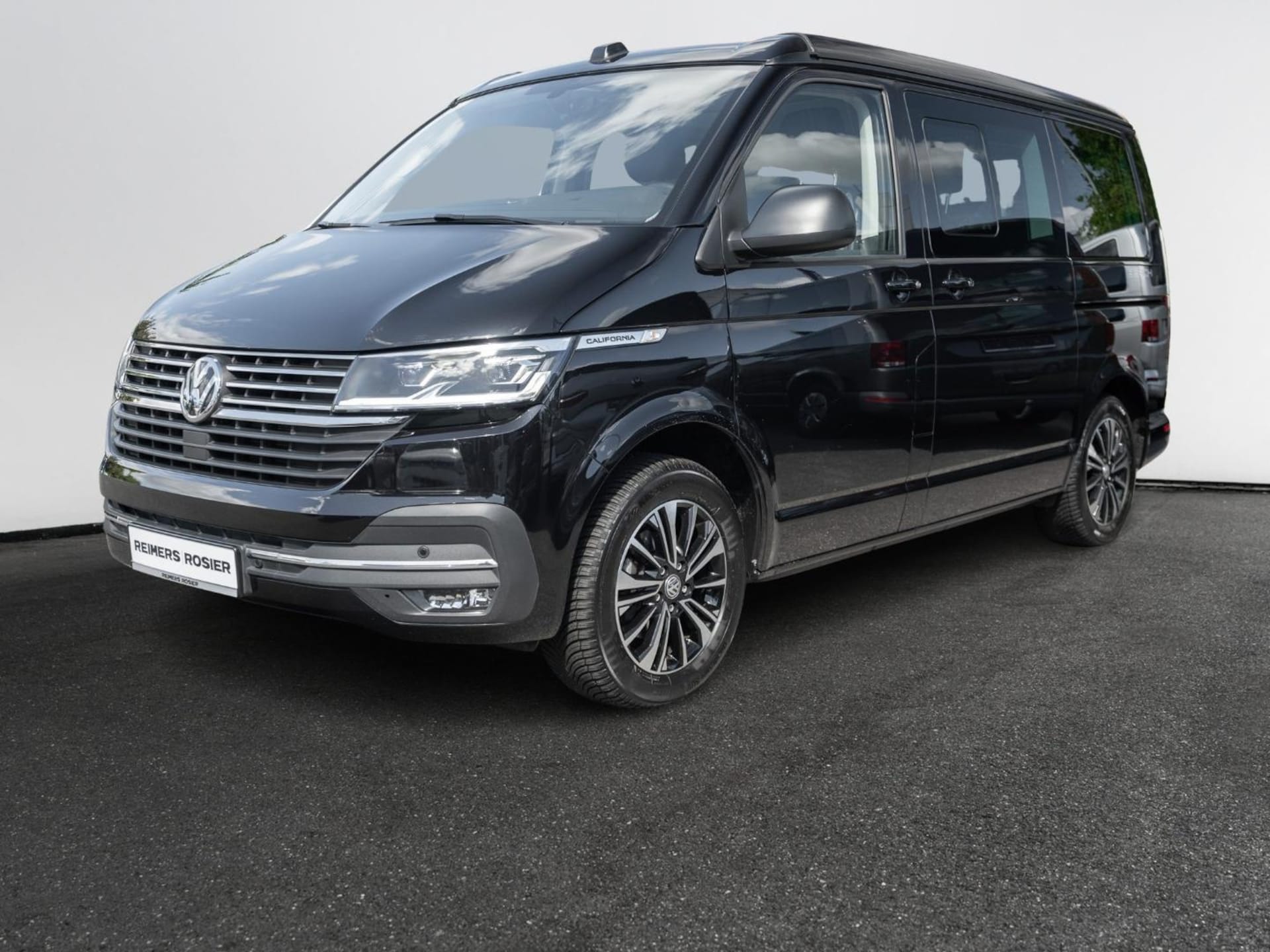 Volkswagen T6.1 California Beach