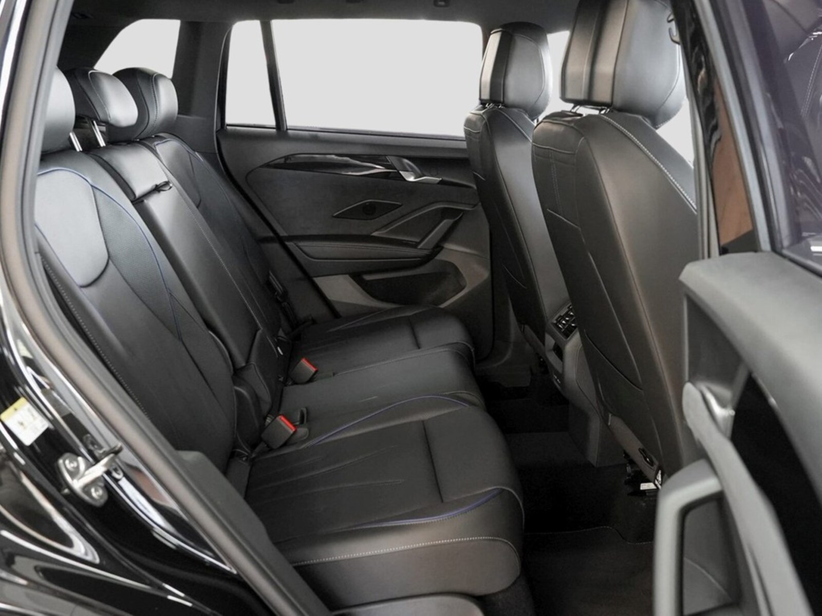 Volkswagen Tiguan – Bild 9