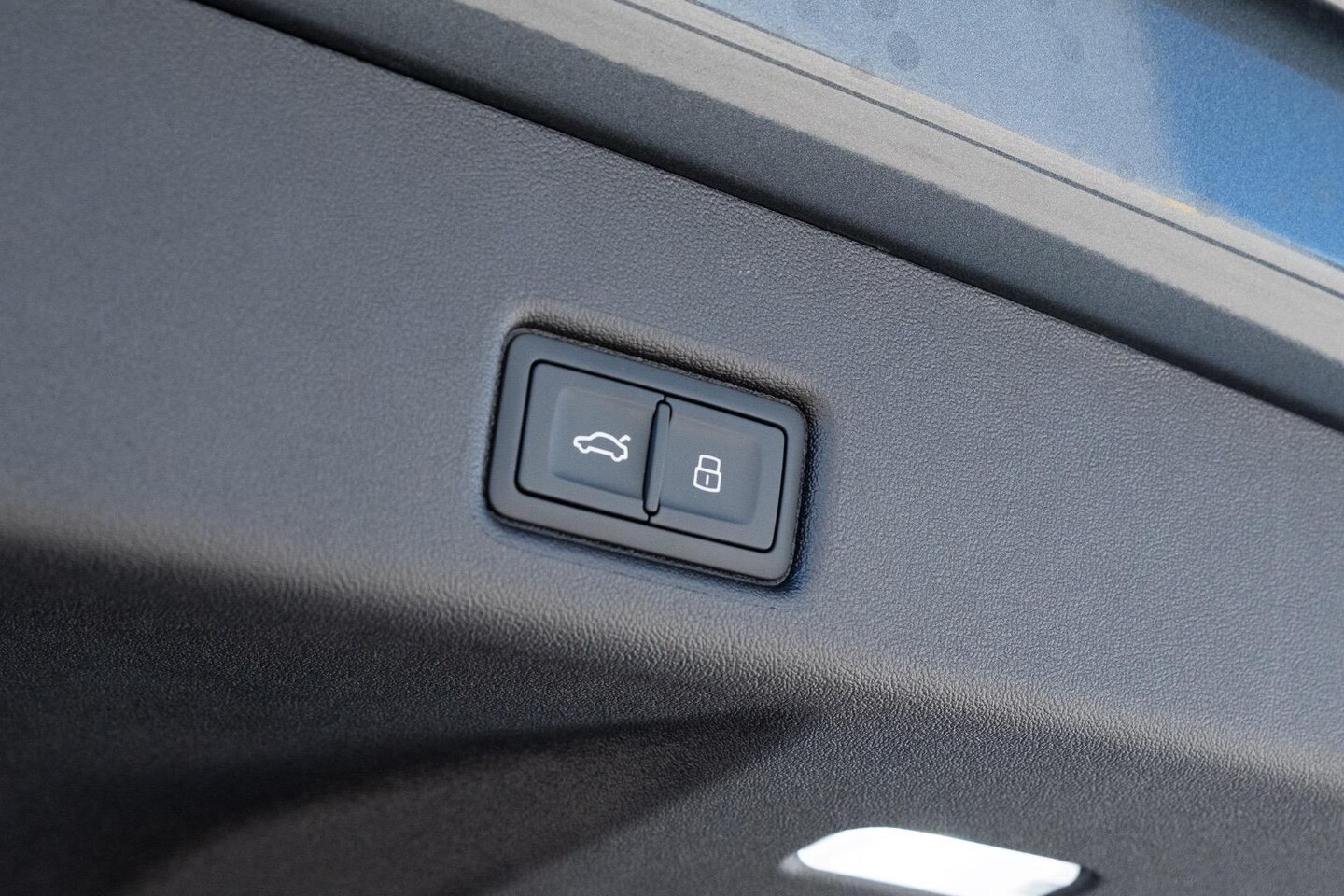 Image about Audi Q5 SUV TDI quattro 150 kW sport