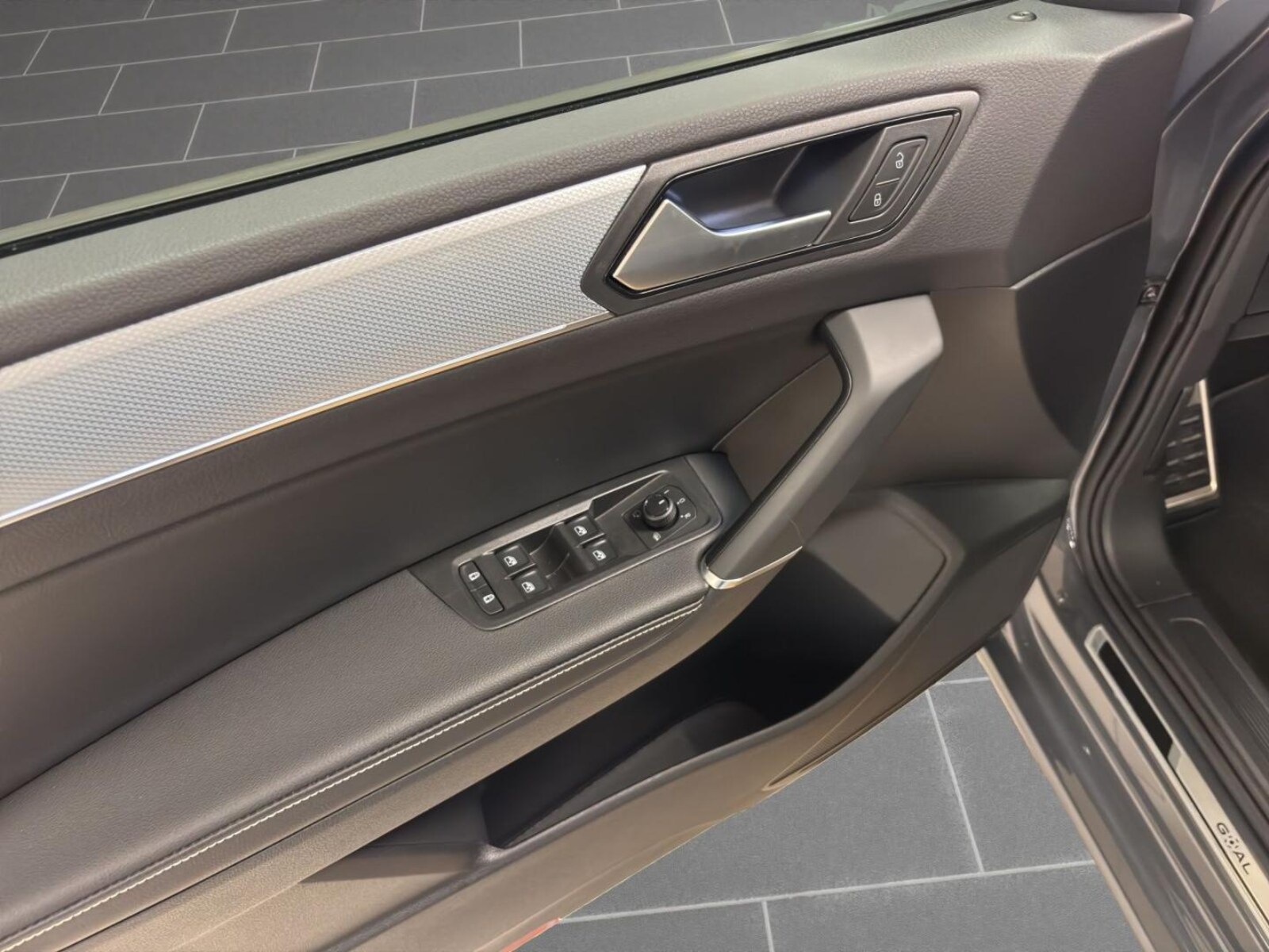 Volkswagen Touran – Bild 13