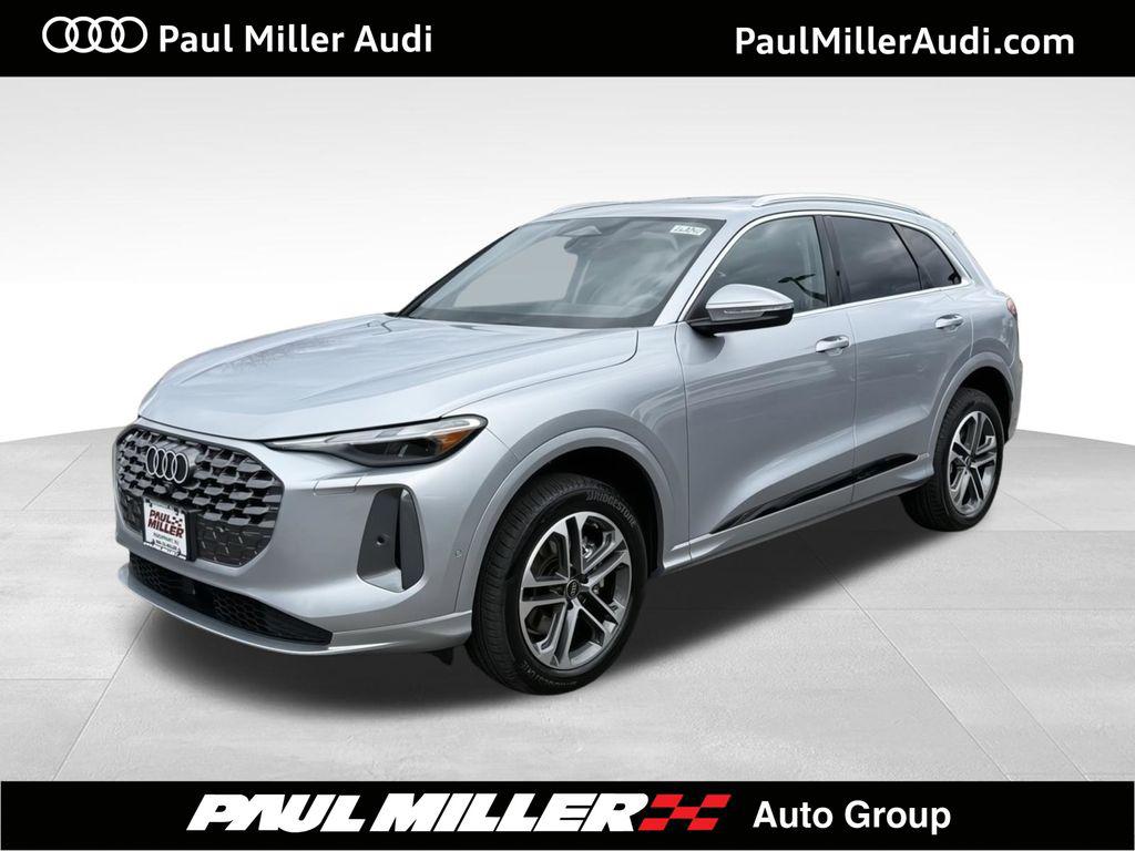 2026 Audi Q5 Premium quattro's photo