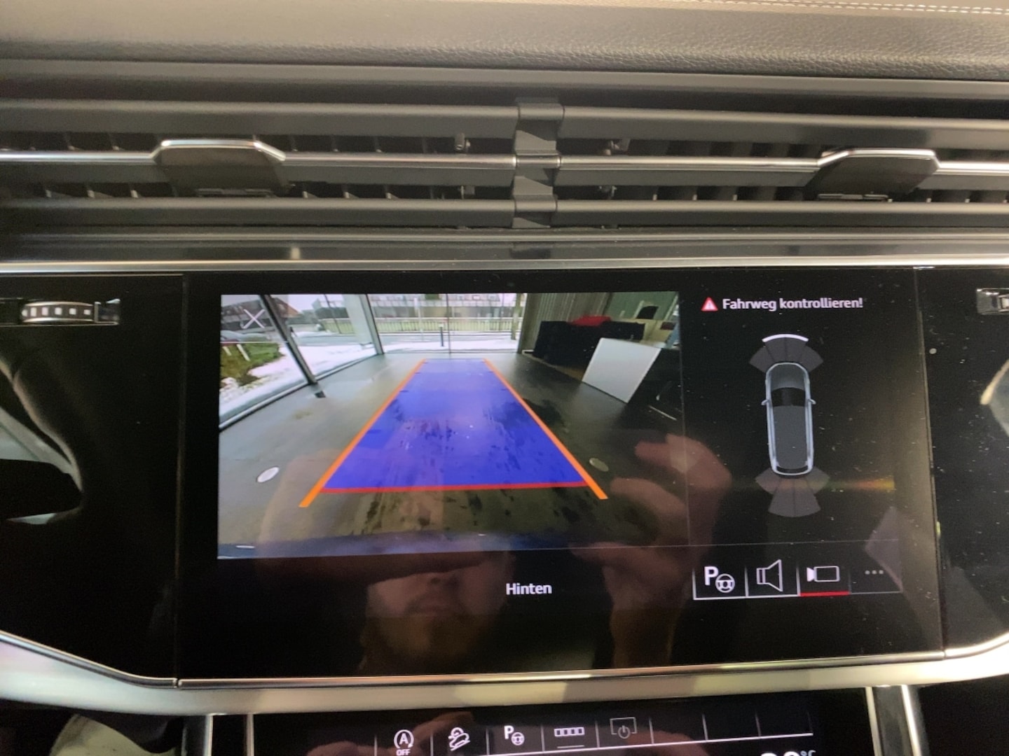 Bild über Audi Q7 SUV 50 TDI quattro tiptronic - für weitere Informationen kontaktieren Sie den Audi Partner