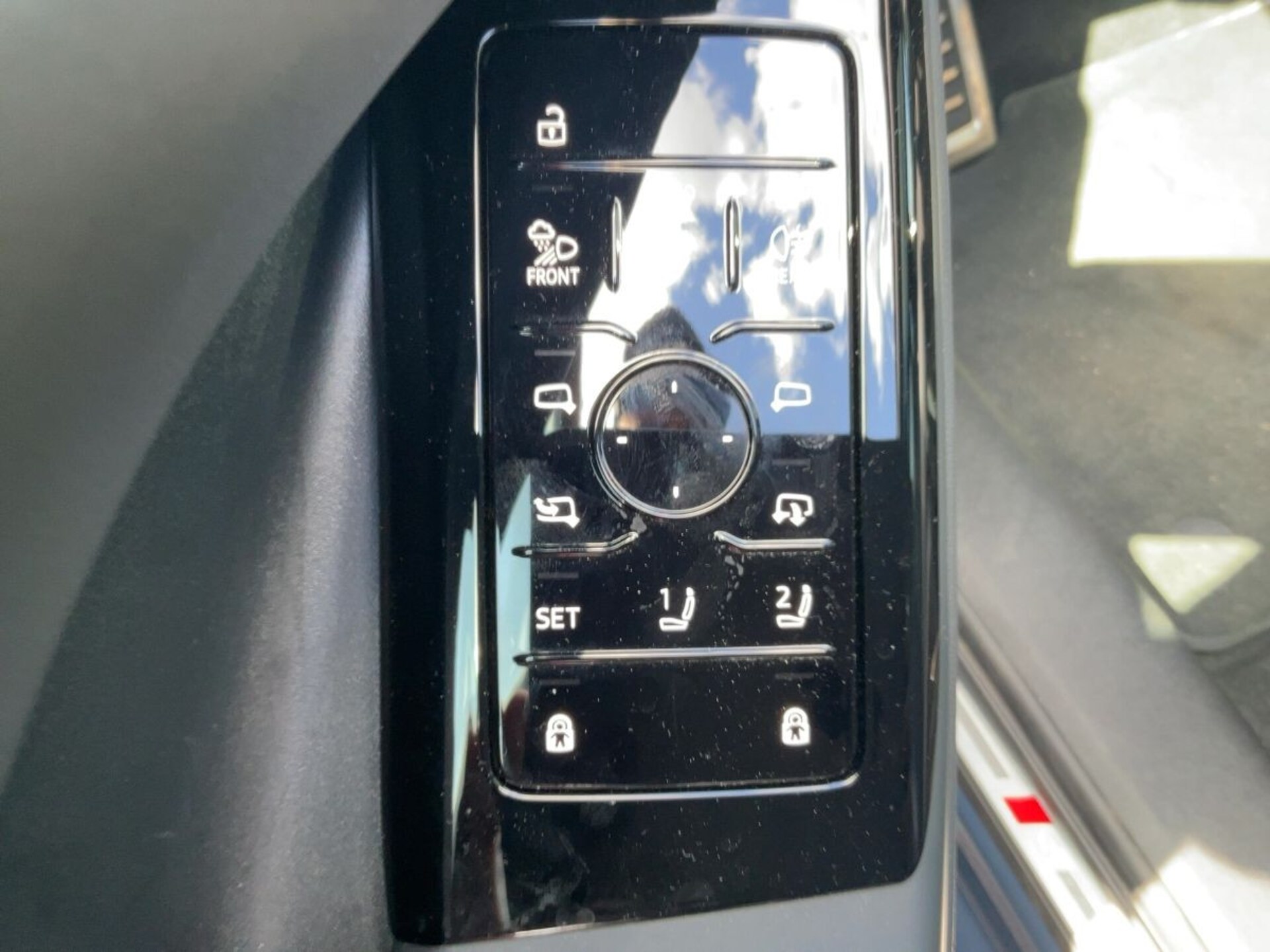 Audi SQ6 SUV e-tron