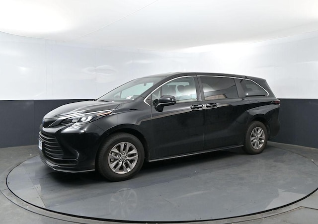 2025 Toyota Sienna