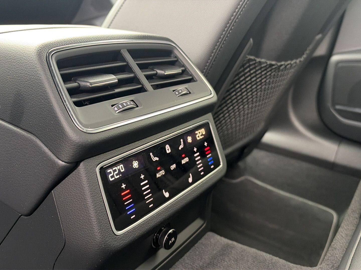 Bild über Audi S6 Avant TDI quattro tiptronic - für weitere Informationen kontaktieren Sie den Audi Partner