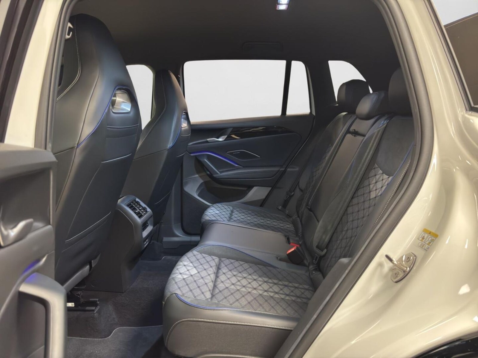 Volkswagen Tiguan – Bild 14