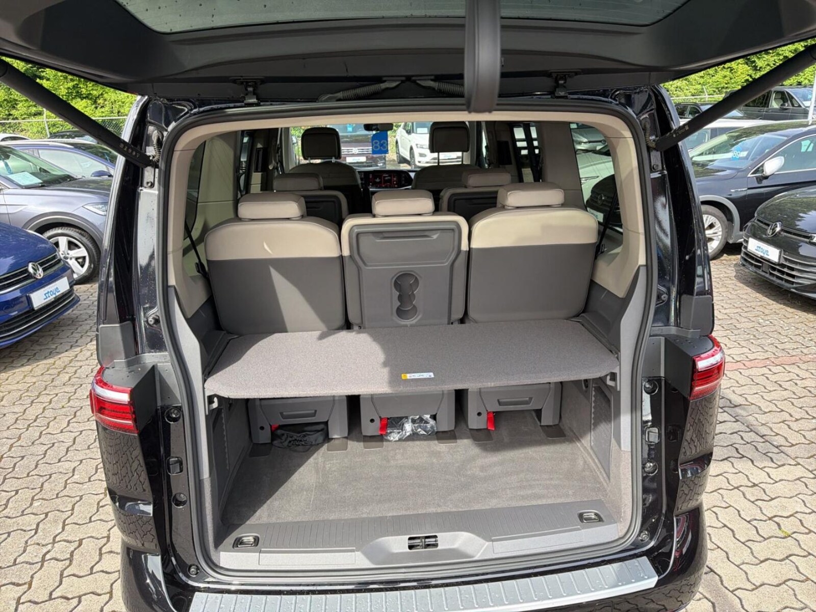 Volkswagen Multivan Langversion – Bild 11