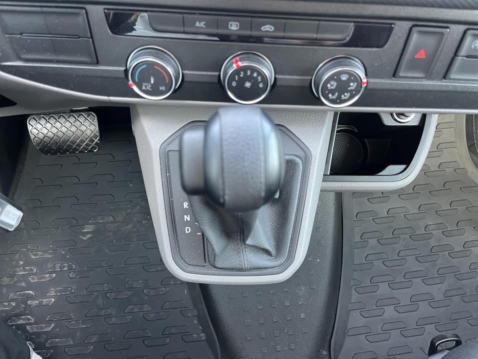 Volkswagen T6.1 Transporter Kasten langer Radstand