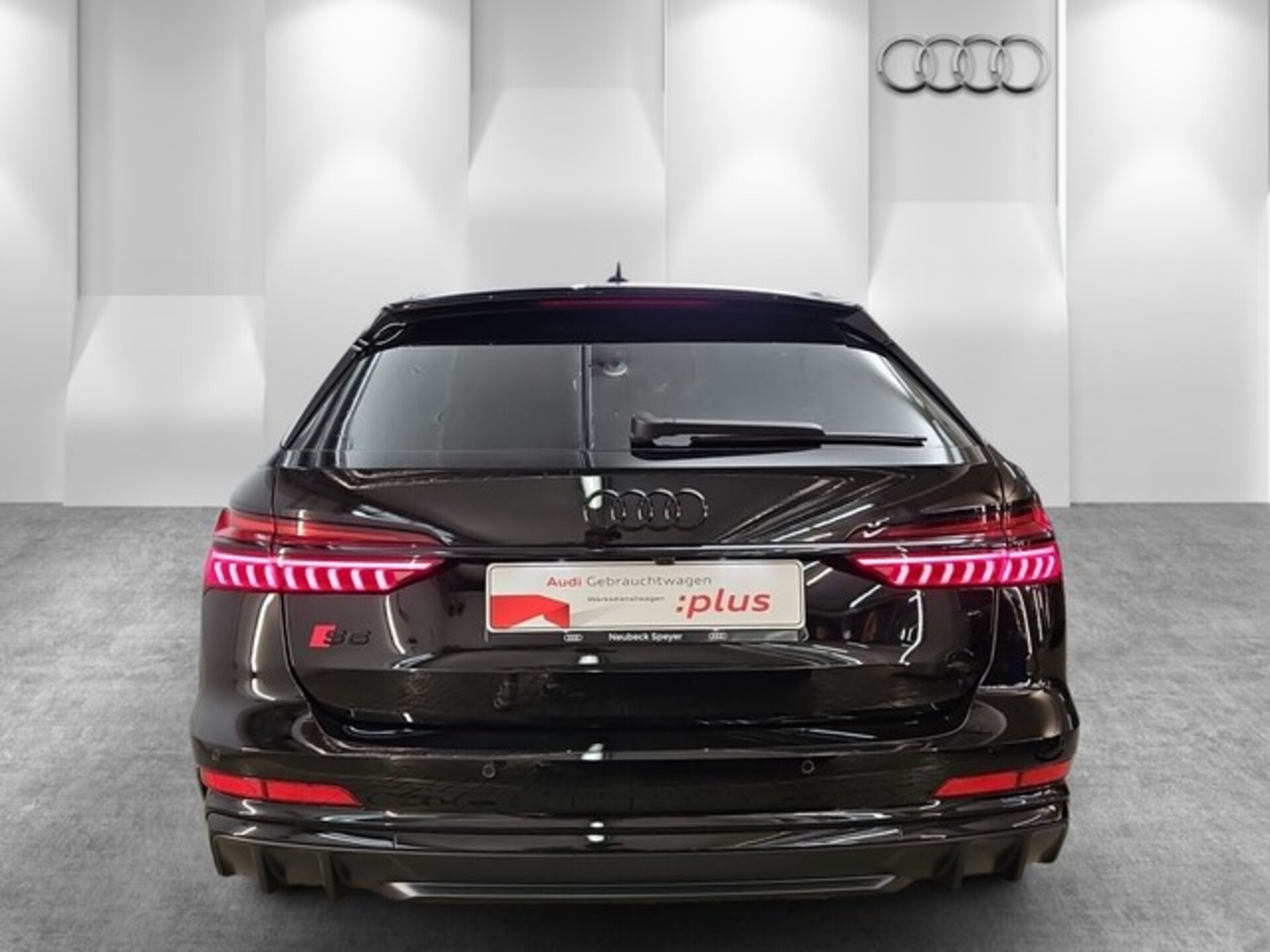 Audi S6 Avant