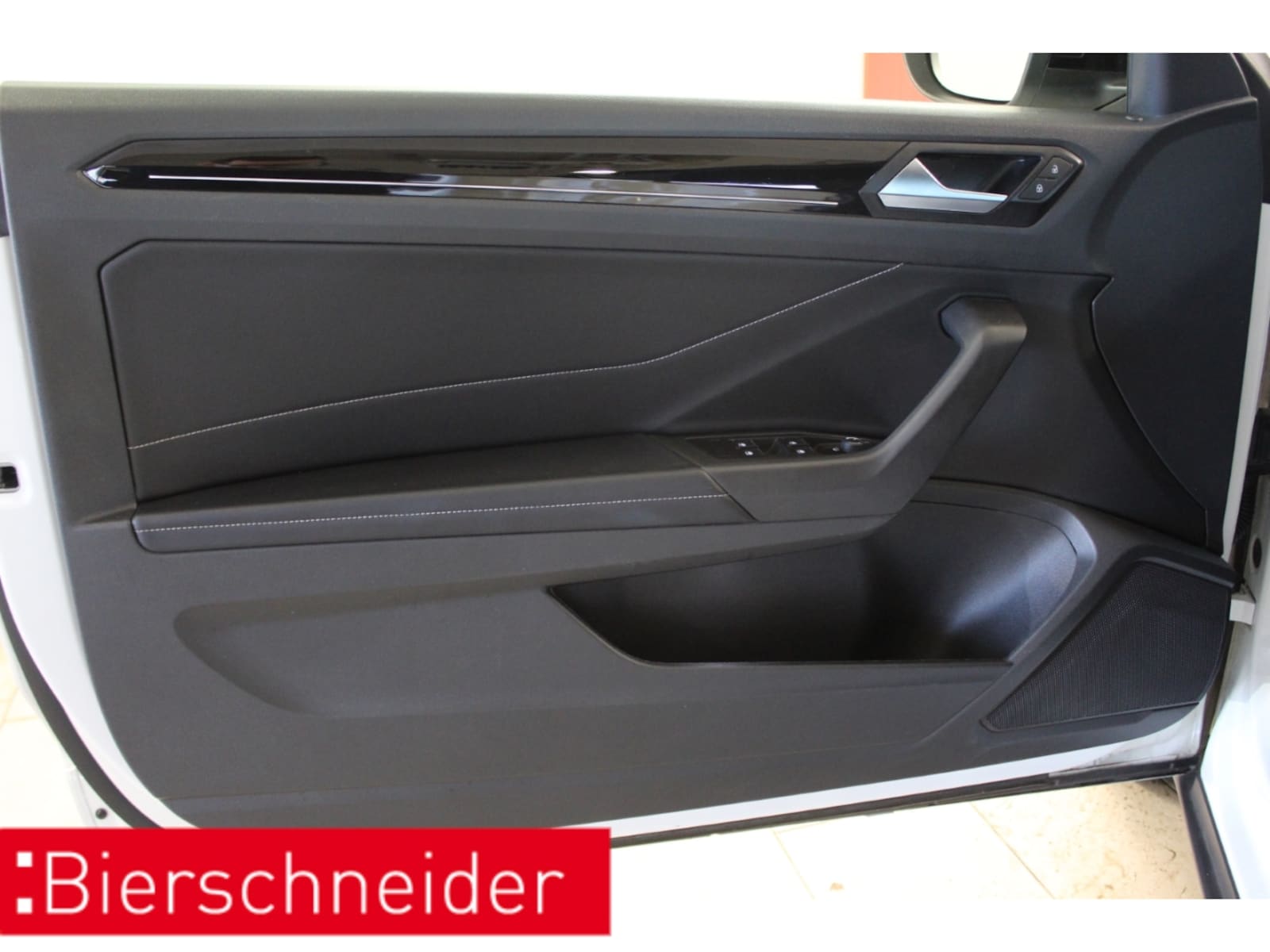 Volkswagen T-Roc Cabriolet – Bild 9
