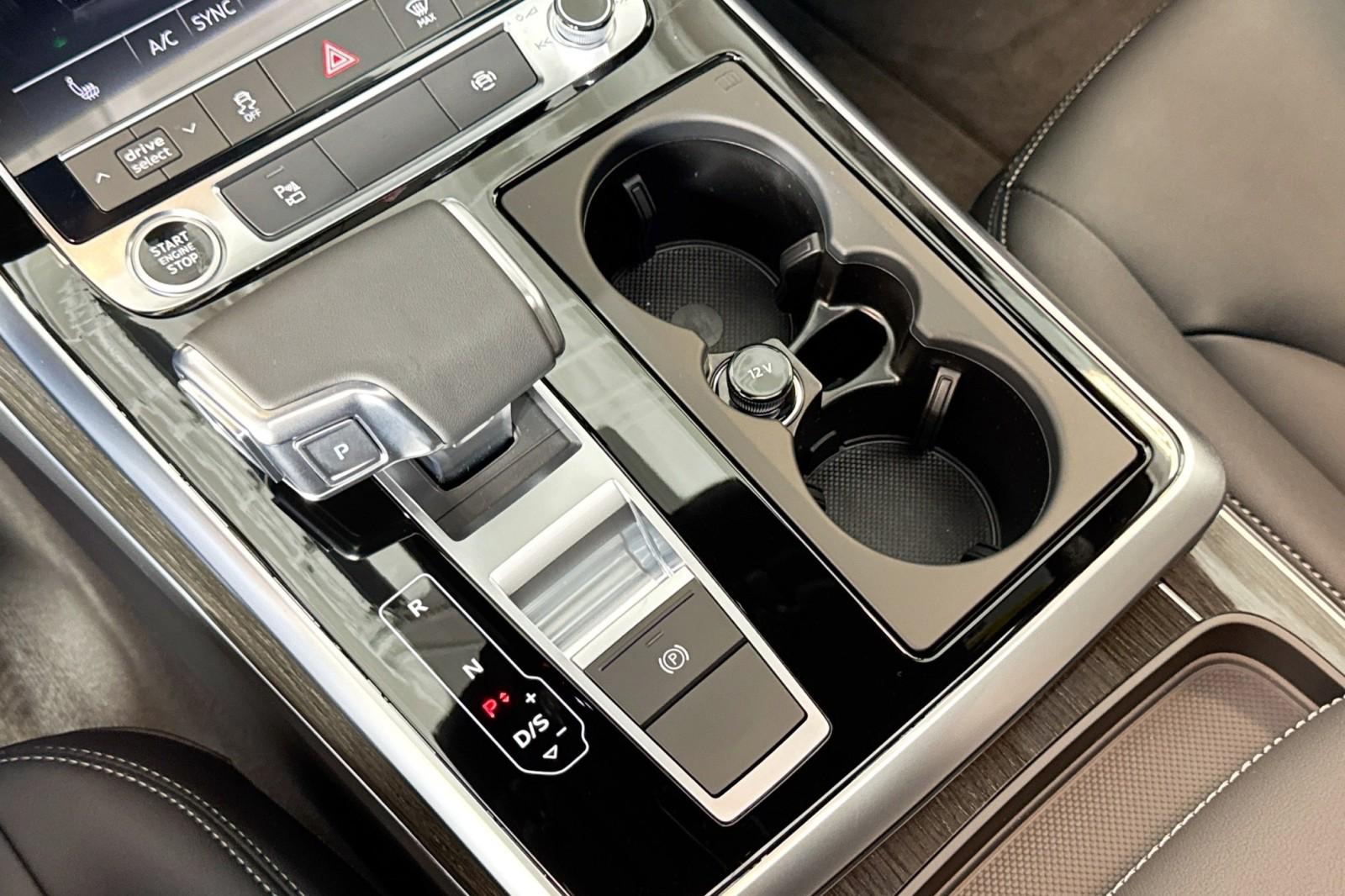 2026 Audi Q7 Premium - Photo 14
