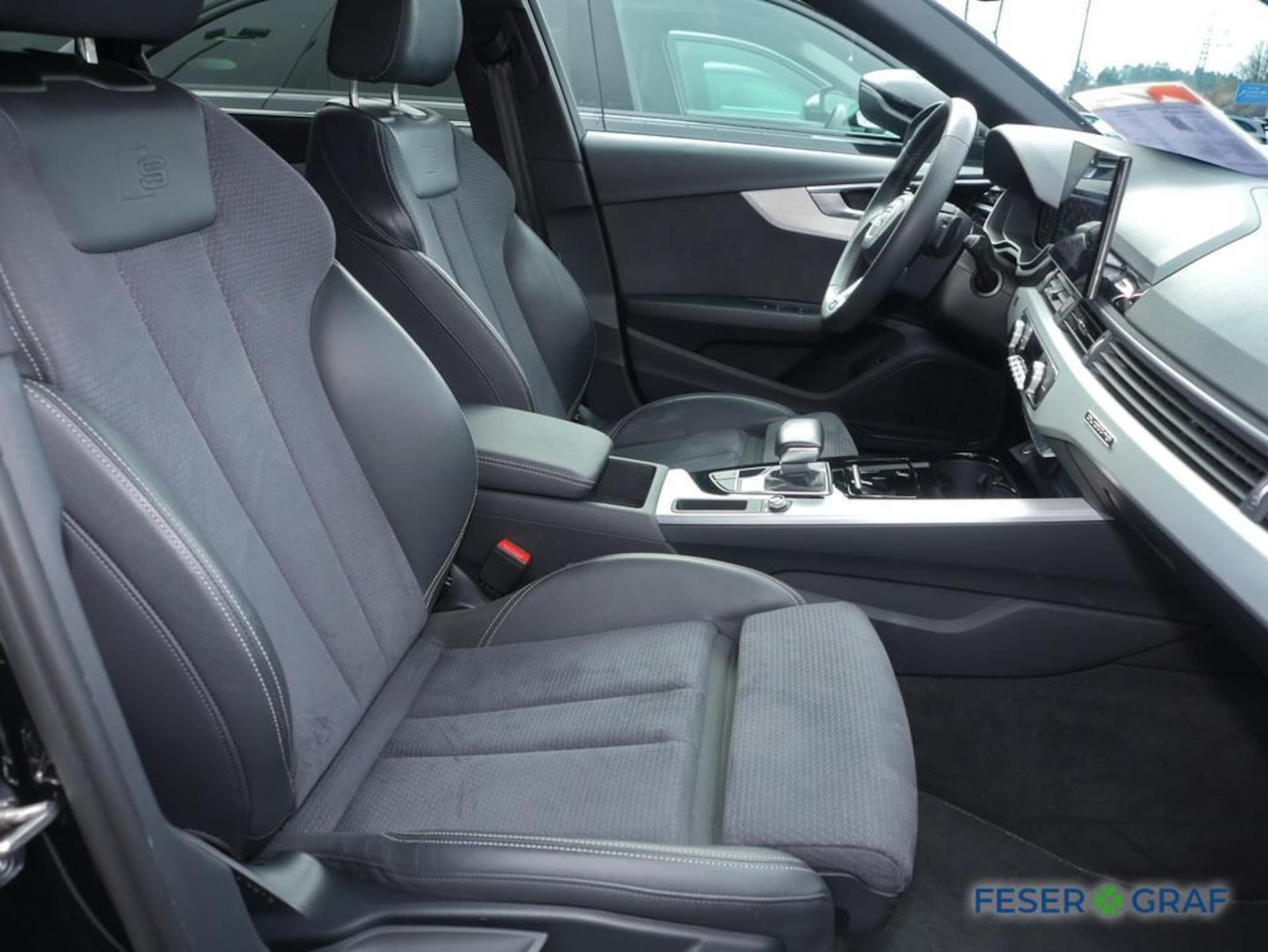 Audi A4 Avant S line