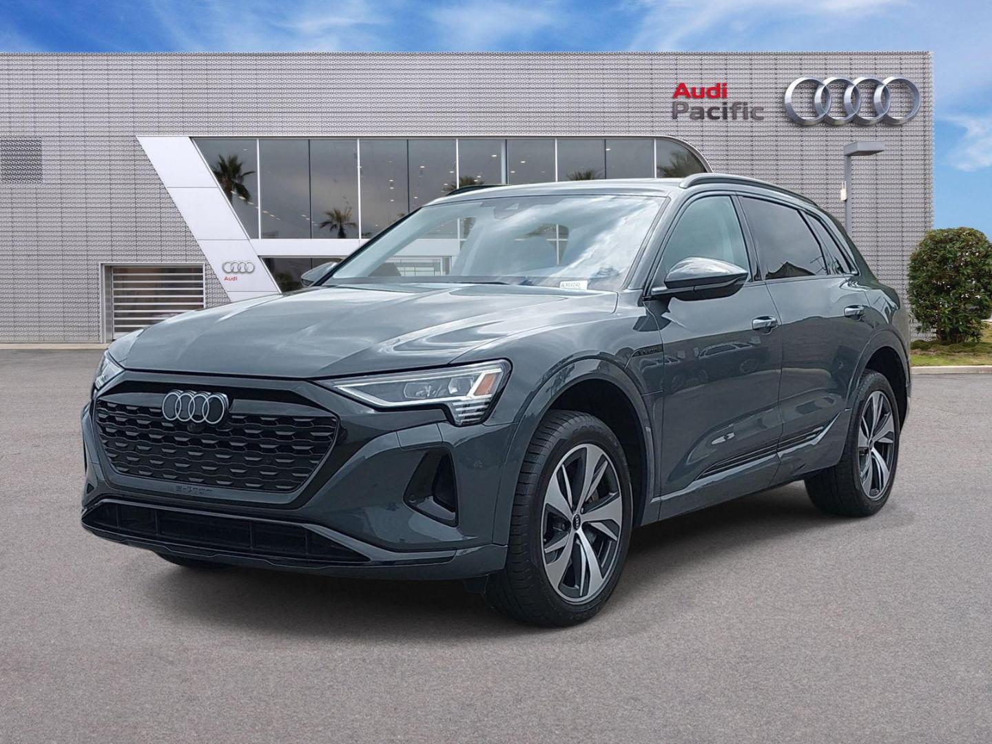 2024 Audi Q8 e-tron 55 114 kWh Premium quattro's photo