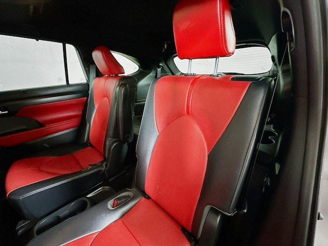 2021 Toyota Highlander 25