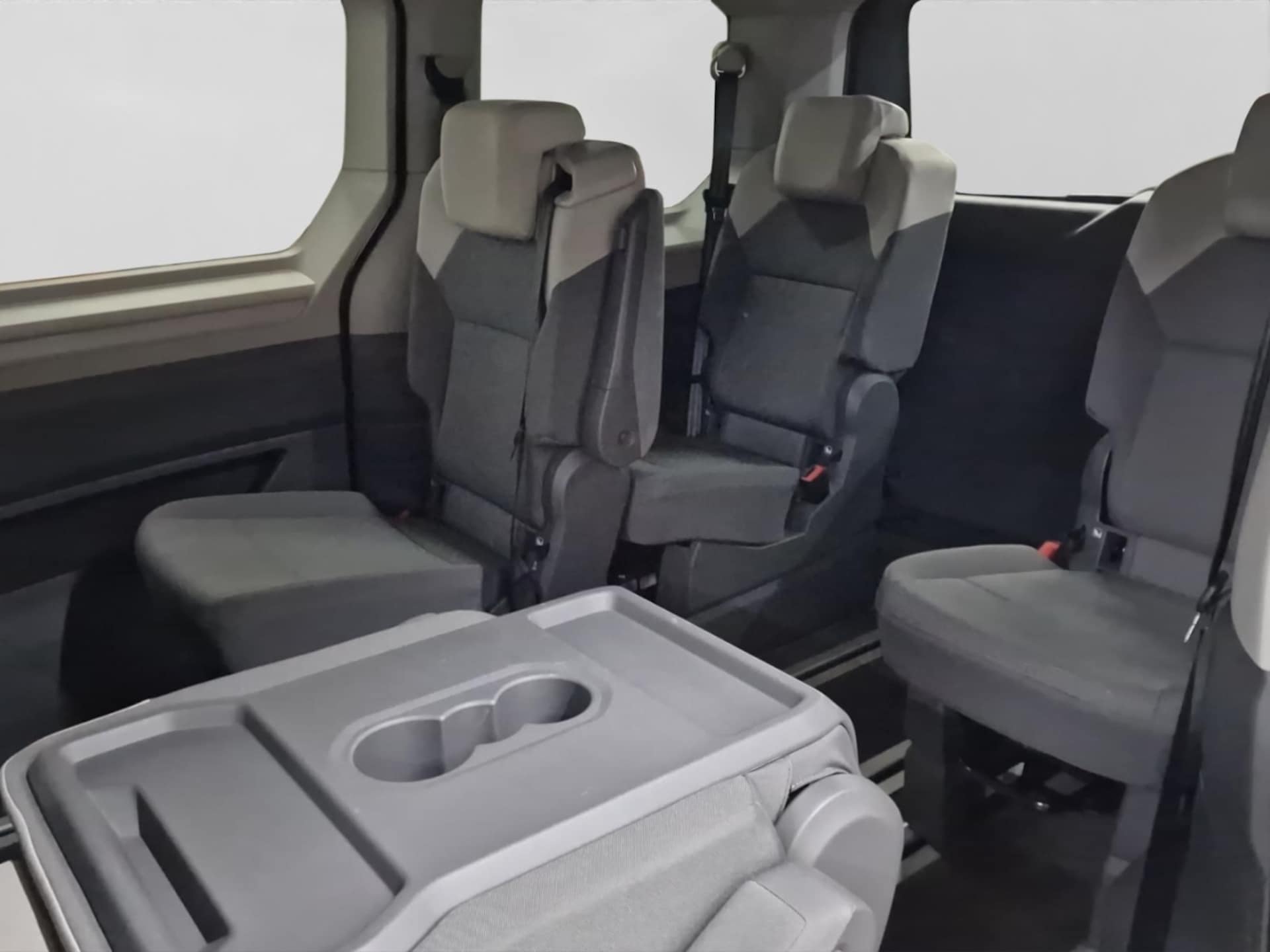 Volkswagen Multivan Basis-Modell