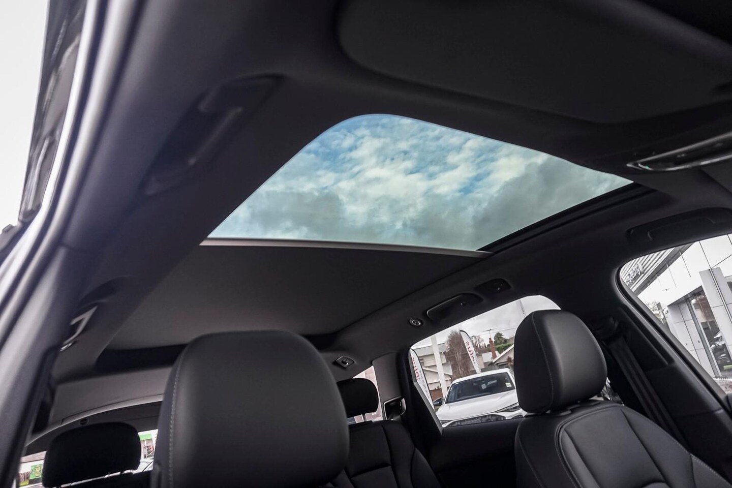 Image about Audi Q7 SUV TFSI quattro tiptronic