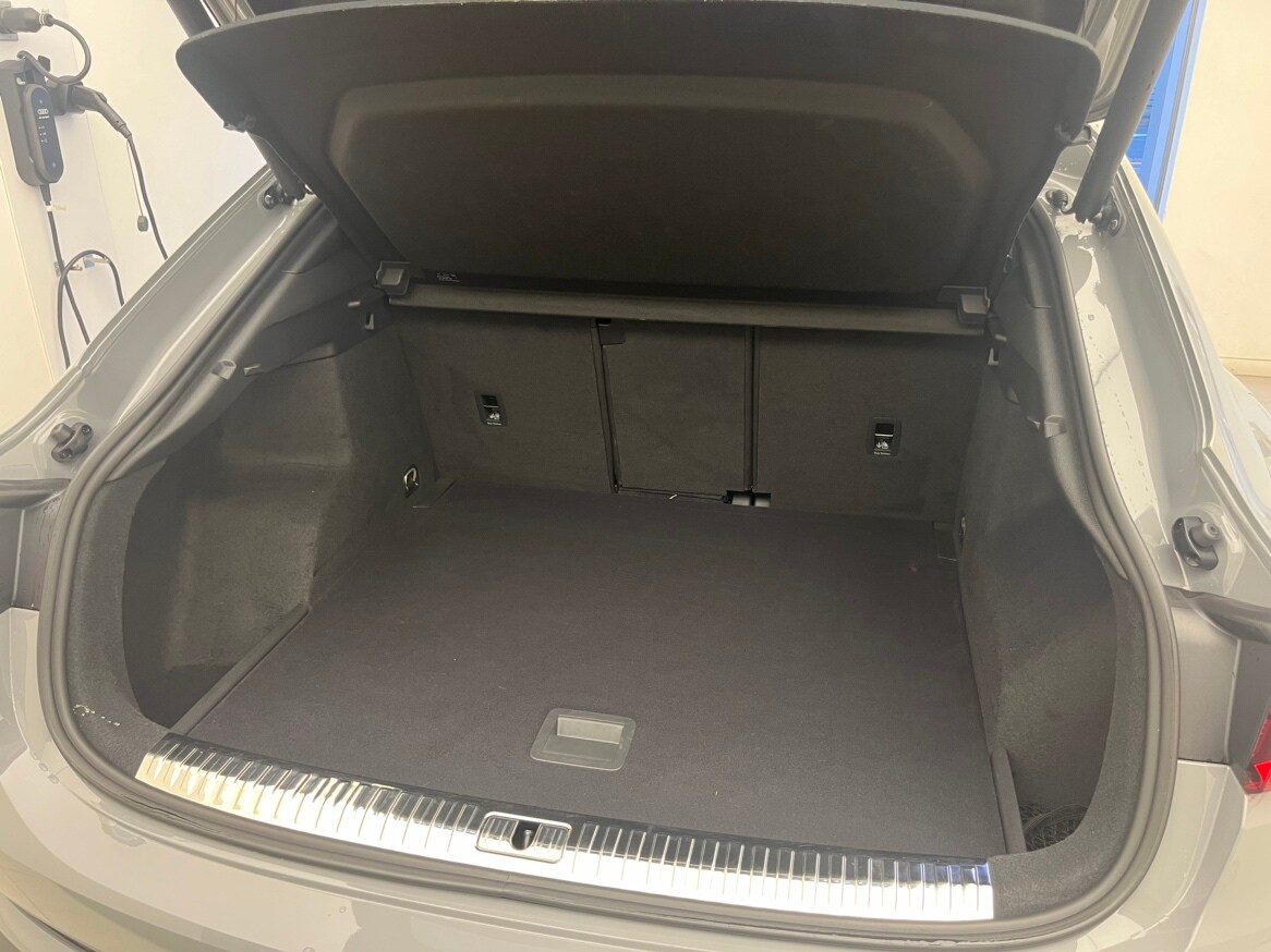 Image about Audi RS Q3 Sportback RS Q3 Sportback 294(400) kW(PS) S tronic