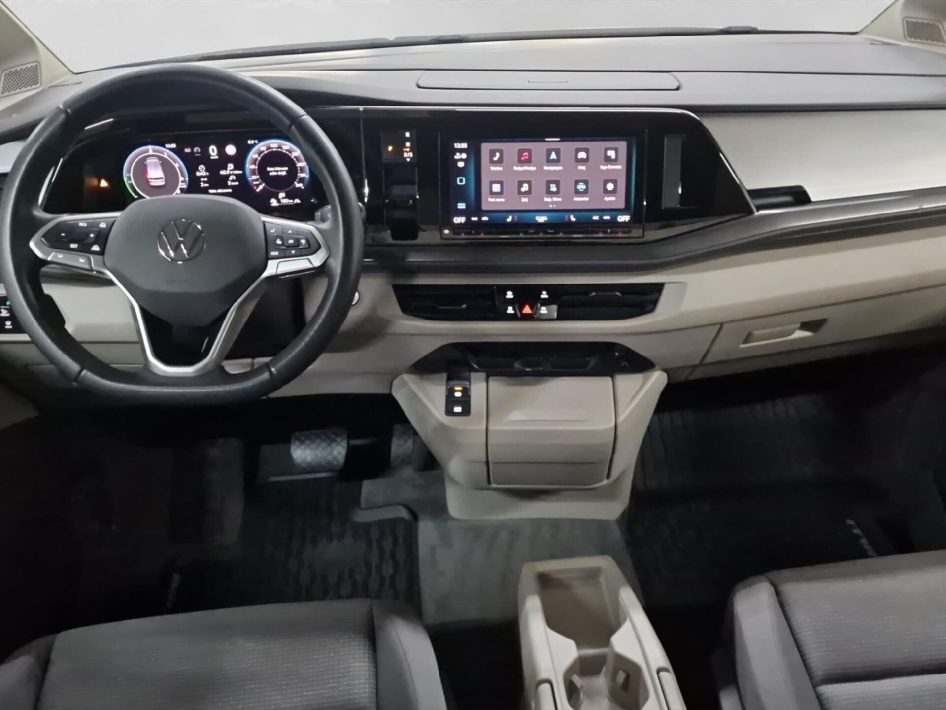 Volkswagen Multivan Basis-Modell