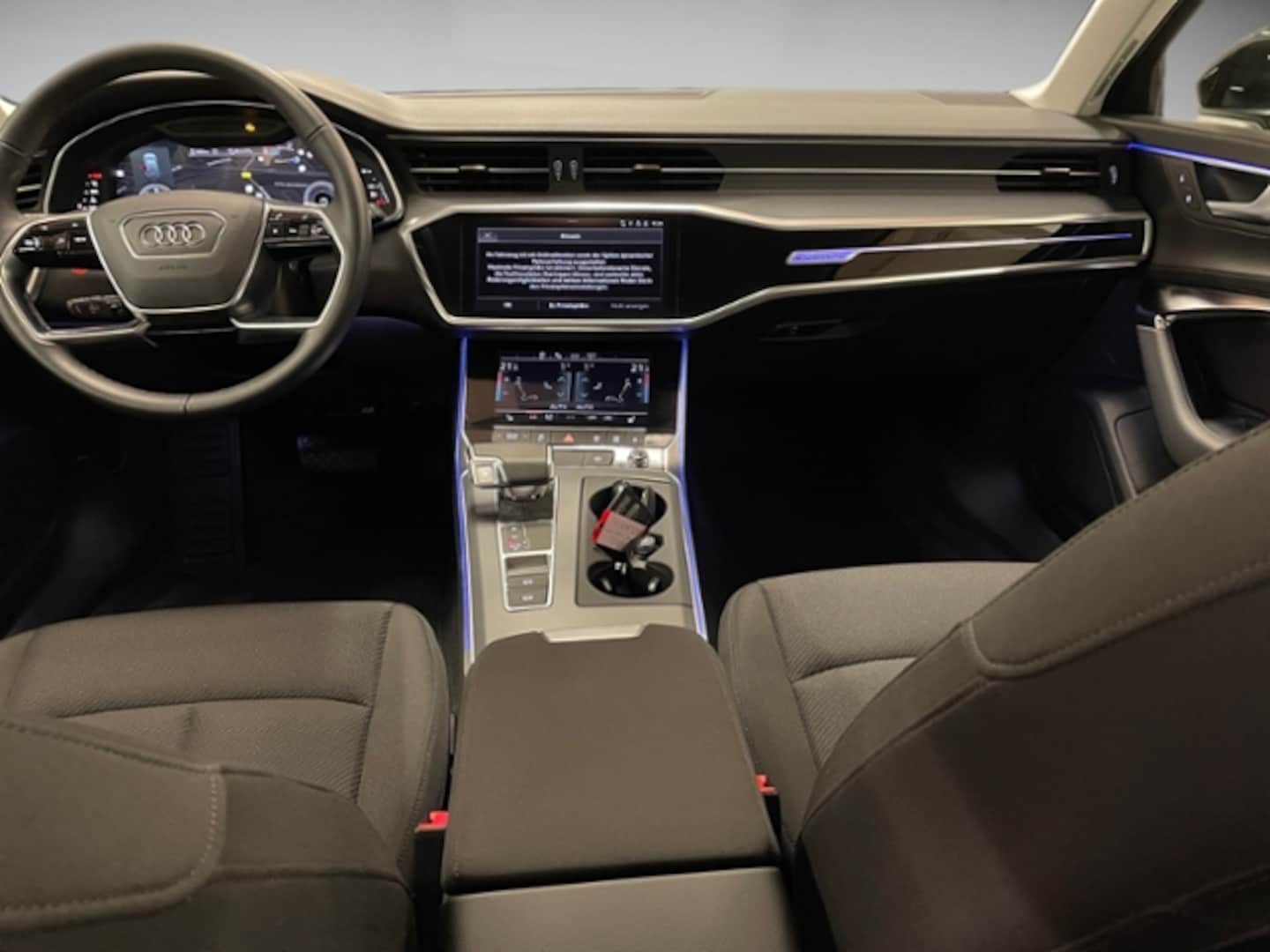Bild über Audi A6 Avant S line 45 TDI quattro S tronic - für weitere Informationen kontaktieren Sie den Audi Partner