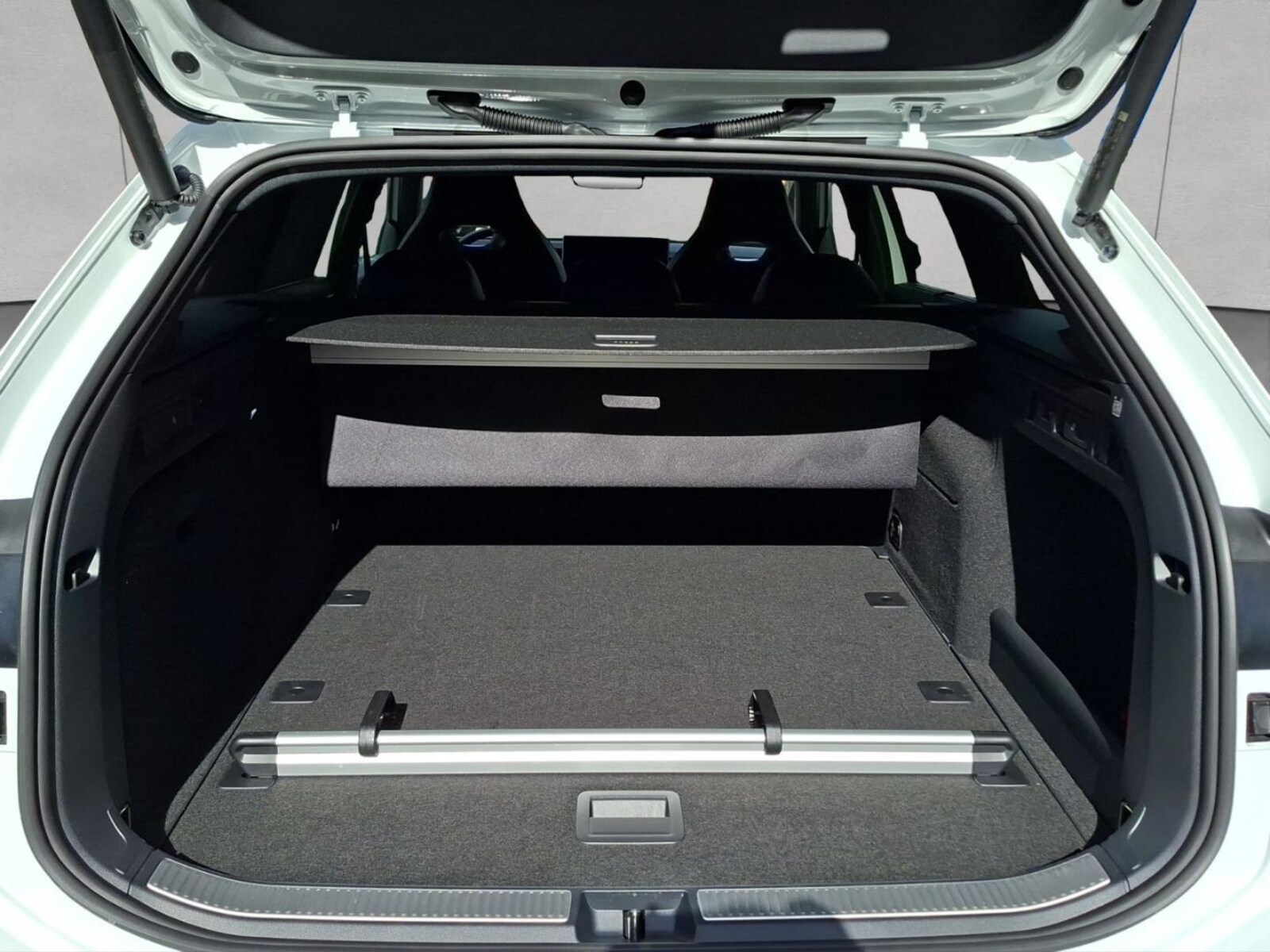 Volkswagen Passat – Bild 6