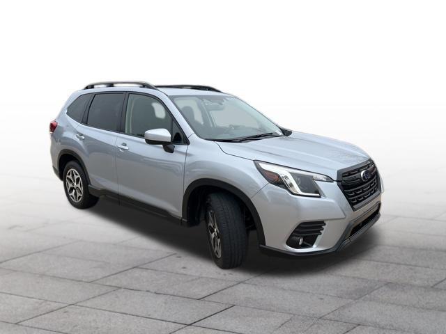 2024 Subaru Forester Premium's photo