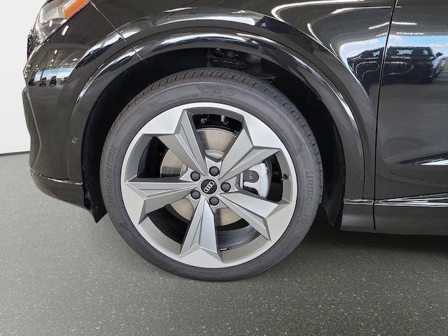 2026 Audi Q4 e-tron Premium Plus - Photo 10