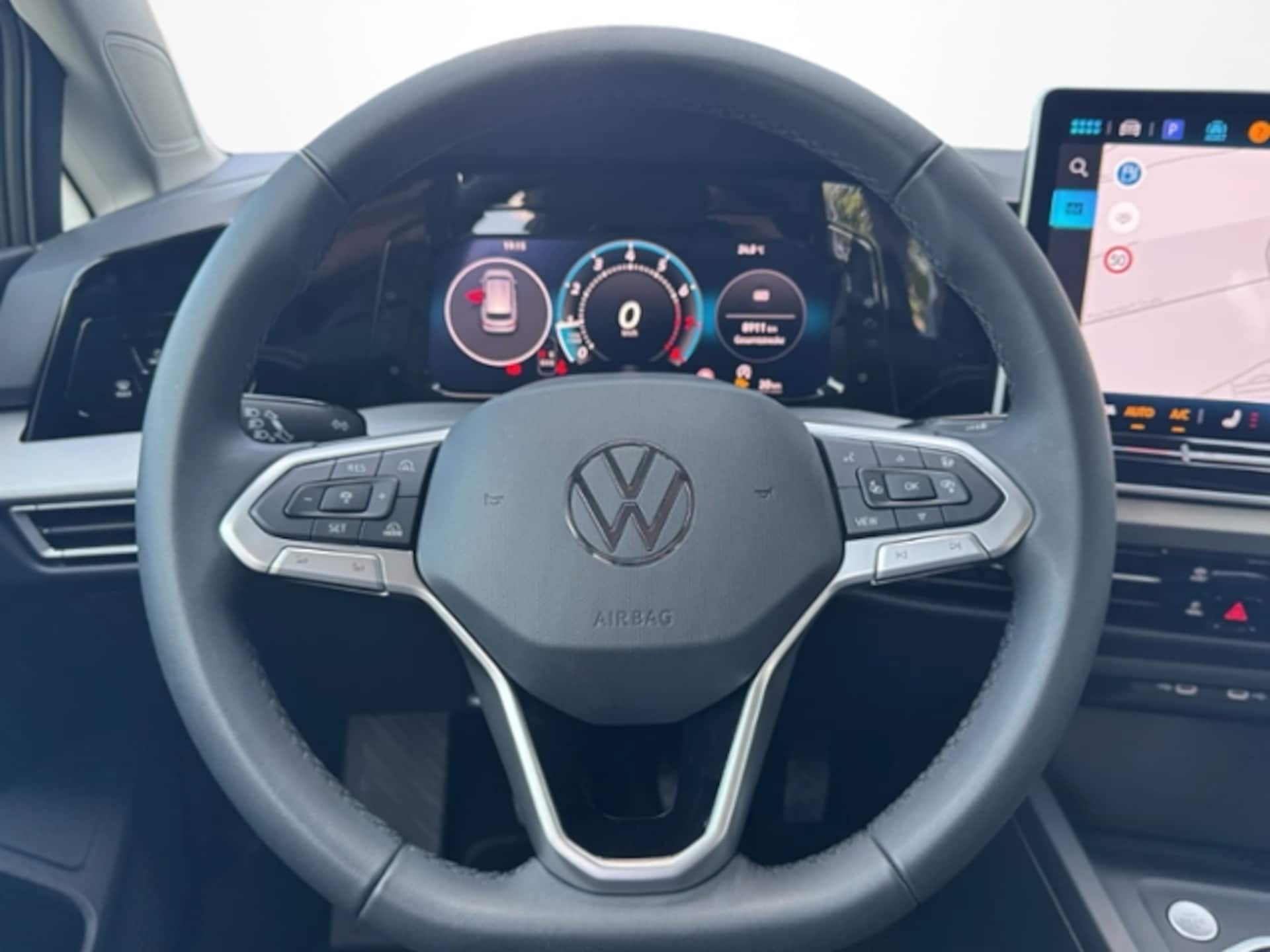 Volkswagen Golf Variant Life