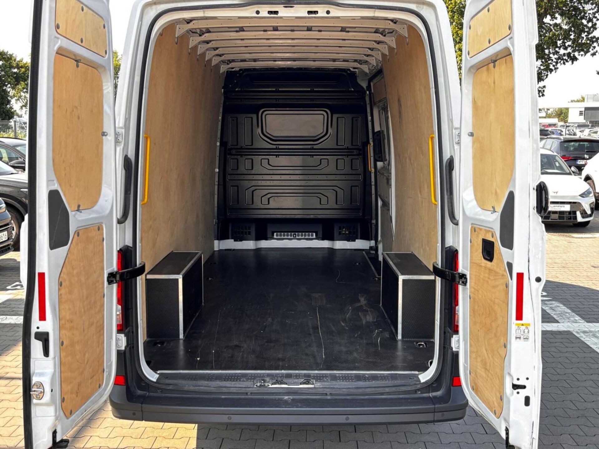 Volkswagen Crafter Furgon długi rozstaw osi