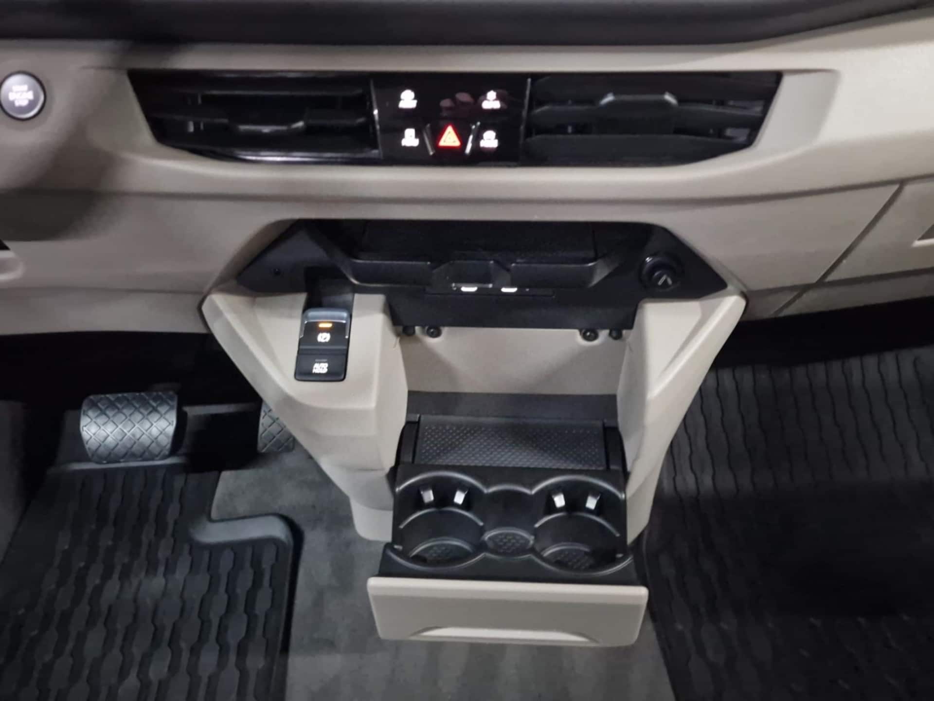 Volkswagen Multivan Basis-Modell