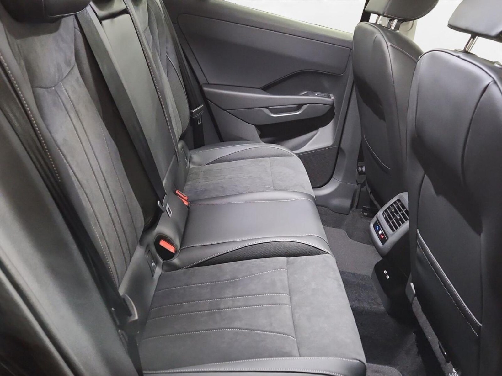 Volkswagen T-Roc – Bild 14