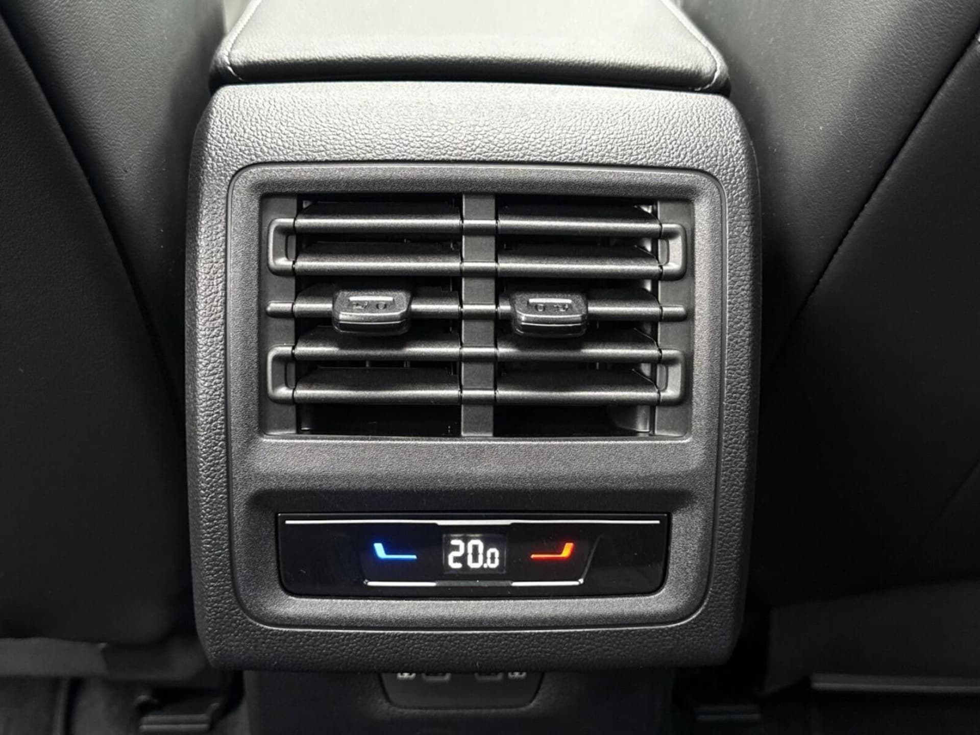 Volkswagen Golf Variant R-Line