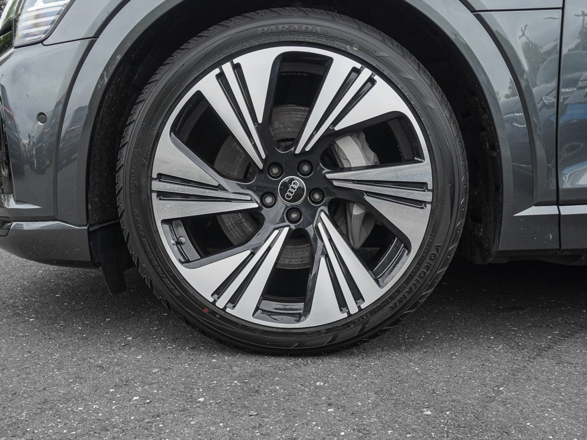 Audi Q8 e-tron S line