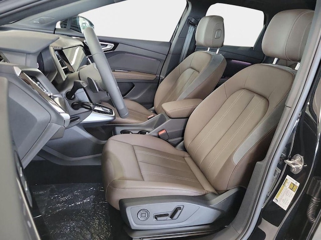 2026 Audi Q4 e-tron Premium Plus - Photo 11