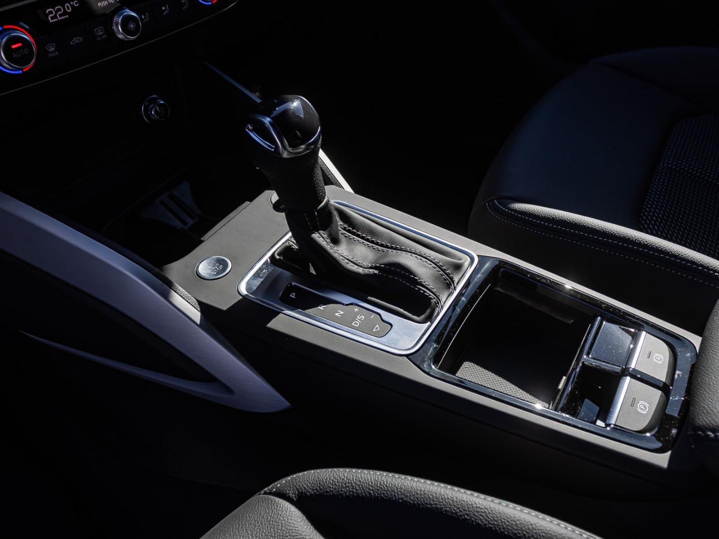 Bild über Audi Q2 S line 35 TFSI S tronic - für weitere Informationen kontaktieren Sie den Audi Partner