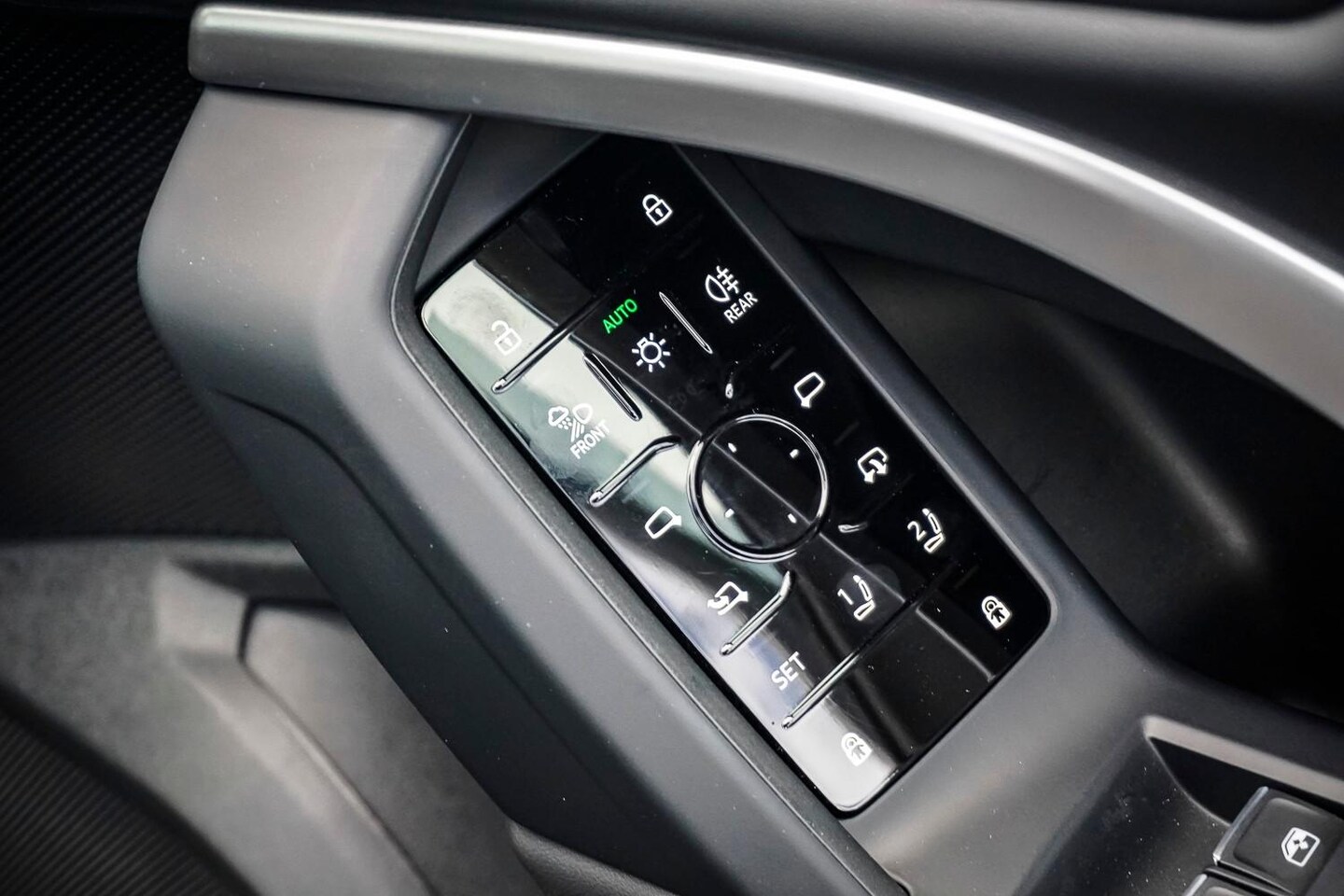 Image about Audi Q5 Sportback TFSI quattro 200 kW sport