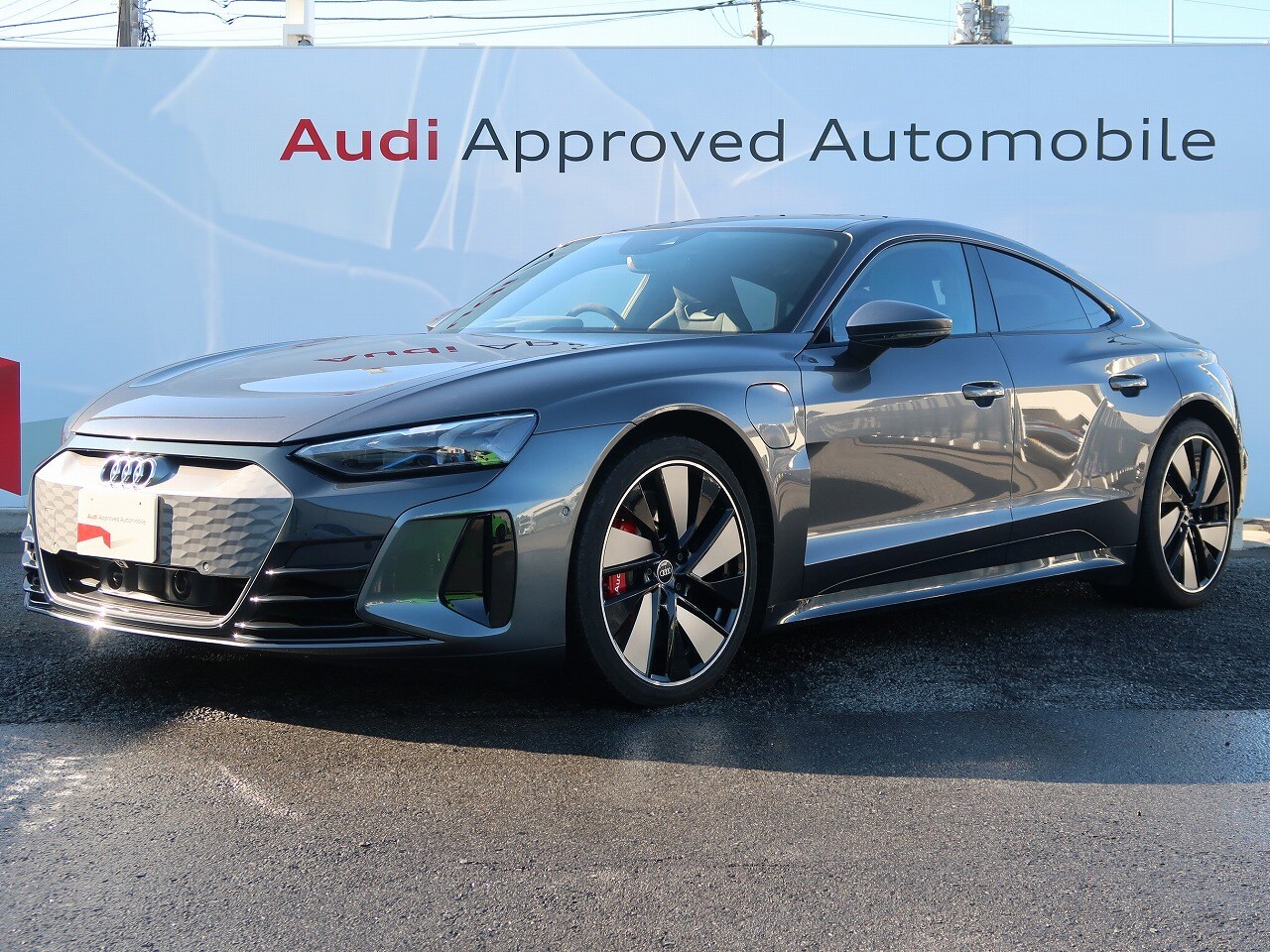 Image about Audi e-tron GT e-tron GT quattro 350,00 kW