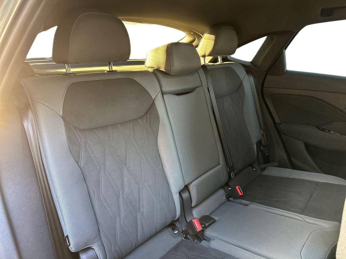 Image about Audi Q3 Sportback e-hybrid Design e-hybrid 272 ch S tronic