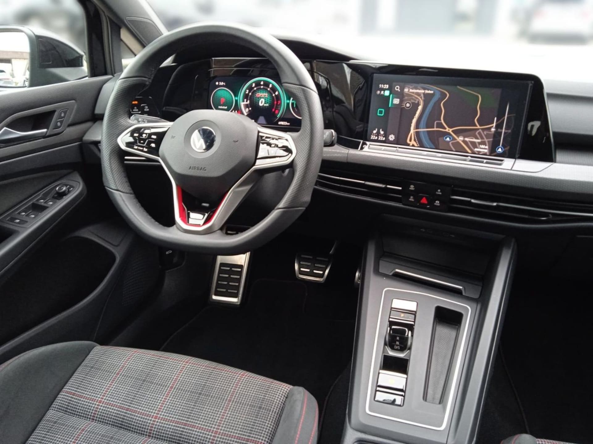 Volkswagen Golf GTI