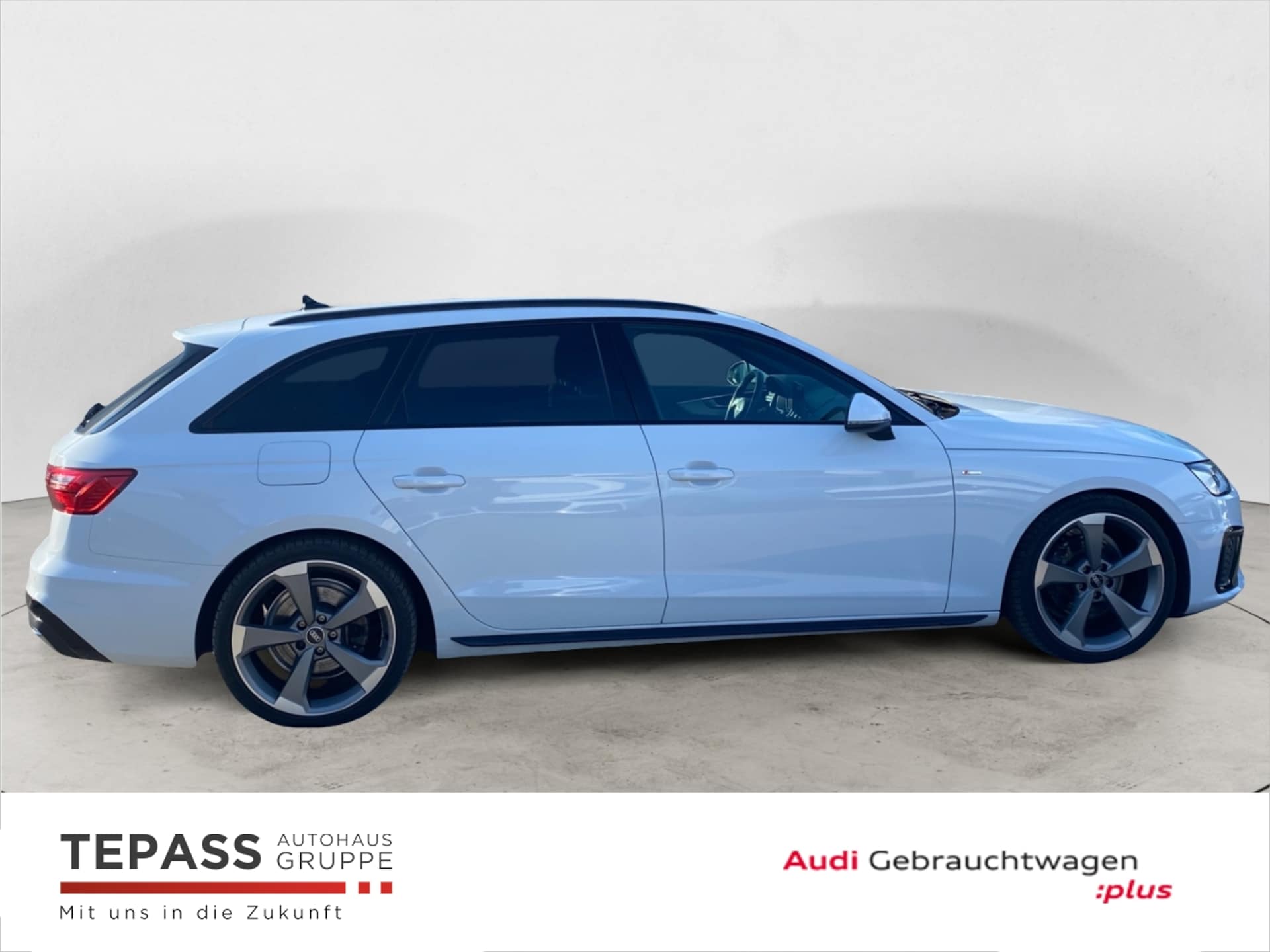 Audi A4 Avant S line