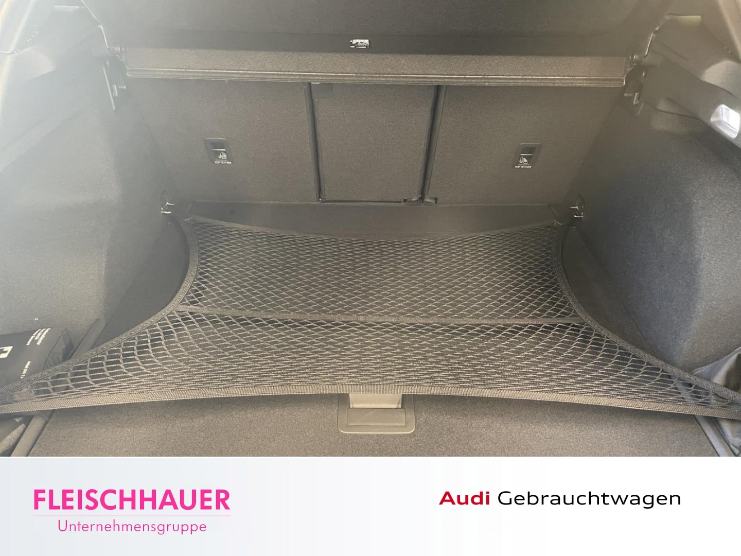 Bild über Audi Q3 SUV TFSI 110 kW S tronic - für weitere Informationen kontaktieren Sie den Audi Partner