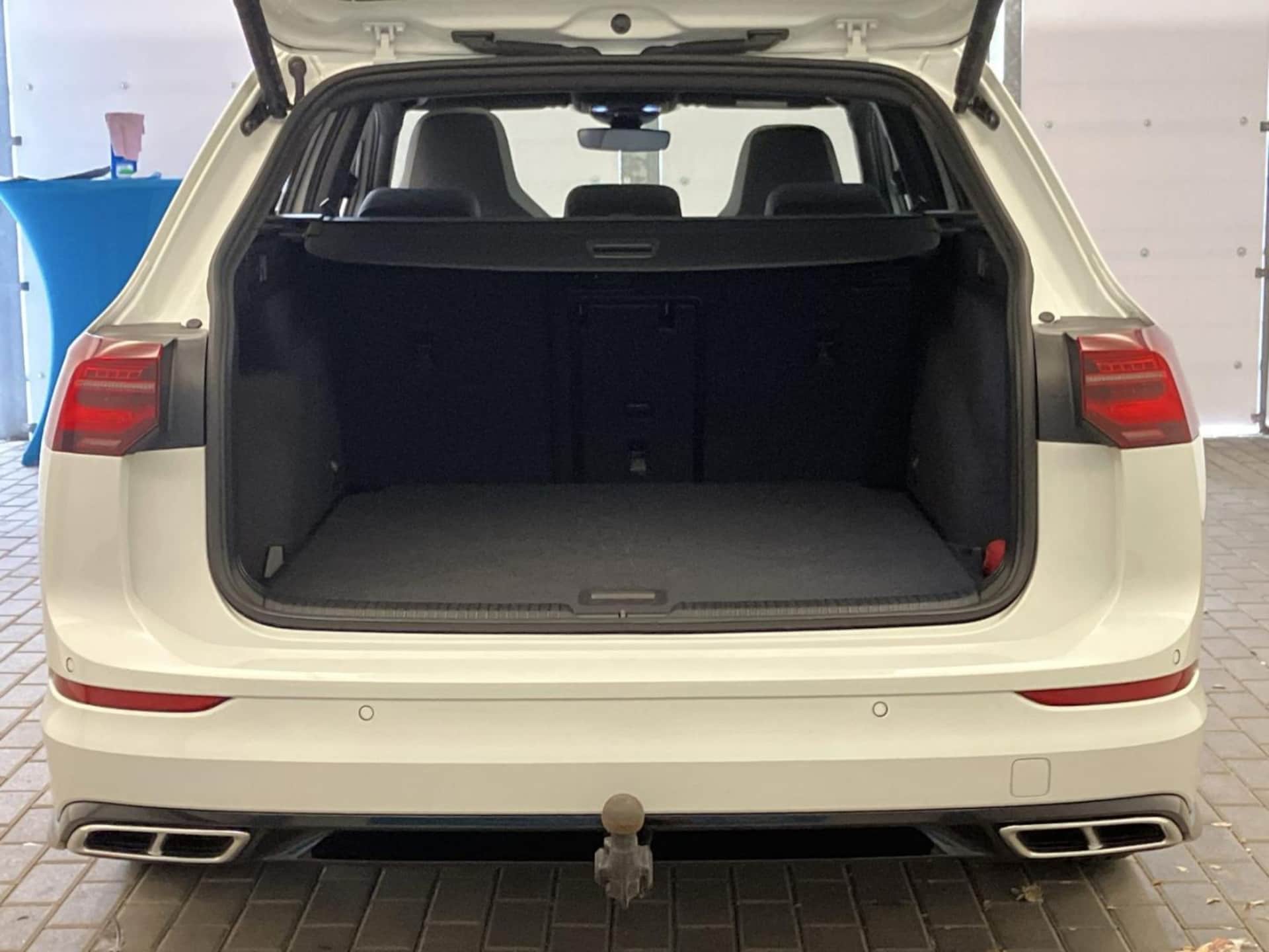 Volkswagen Golf Variant R-Line