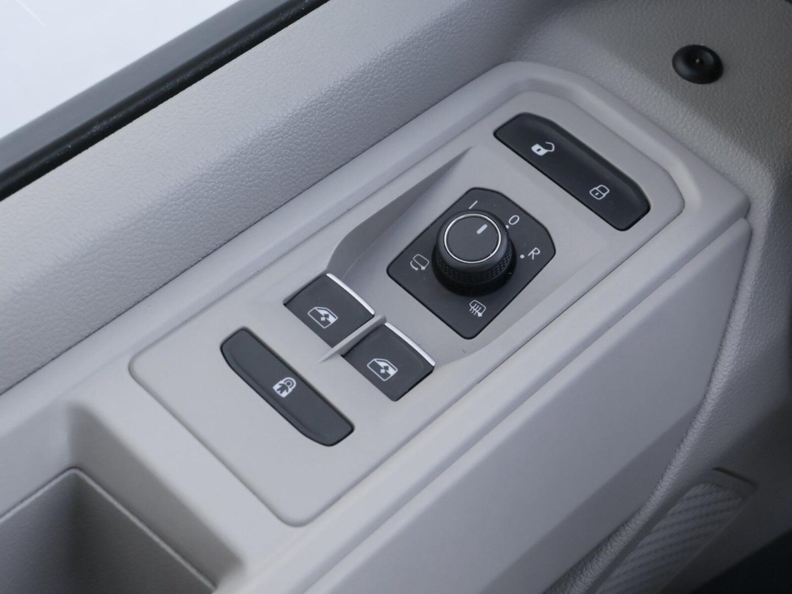 Volkswagen Multivan Langversion – Bild 15