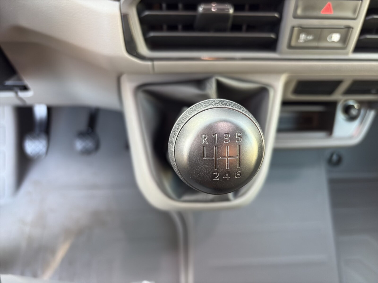 Volkswagen Crafter Kasten langer Radstand – Bild 14