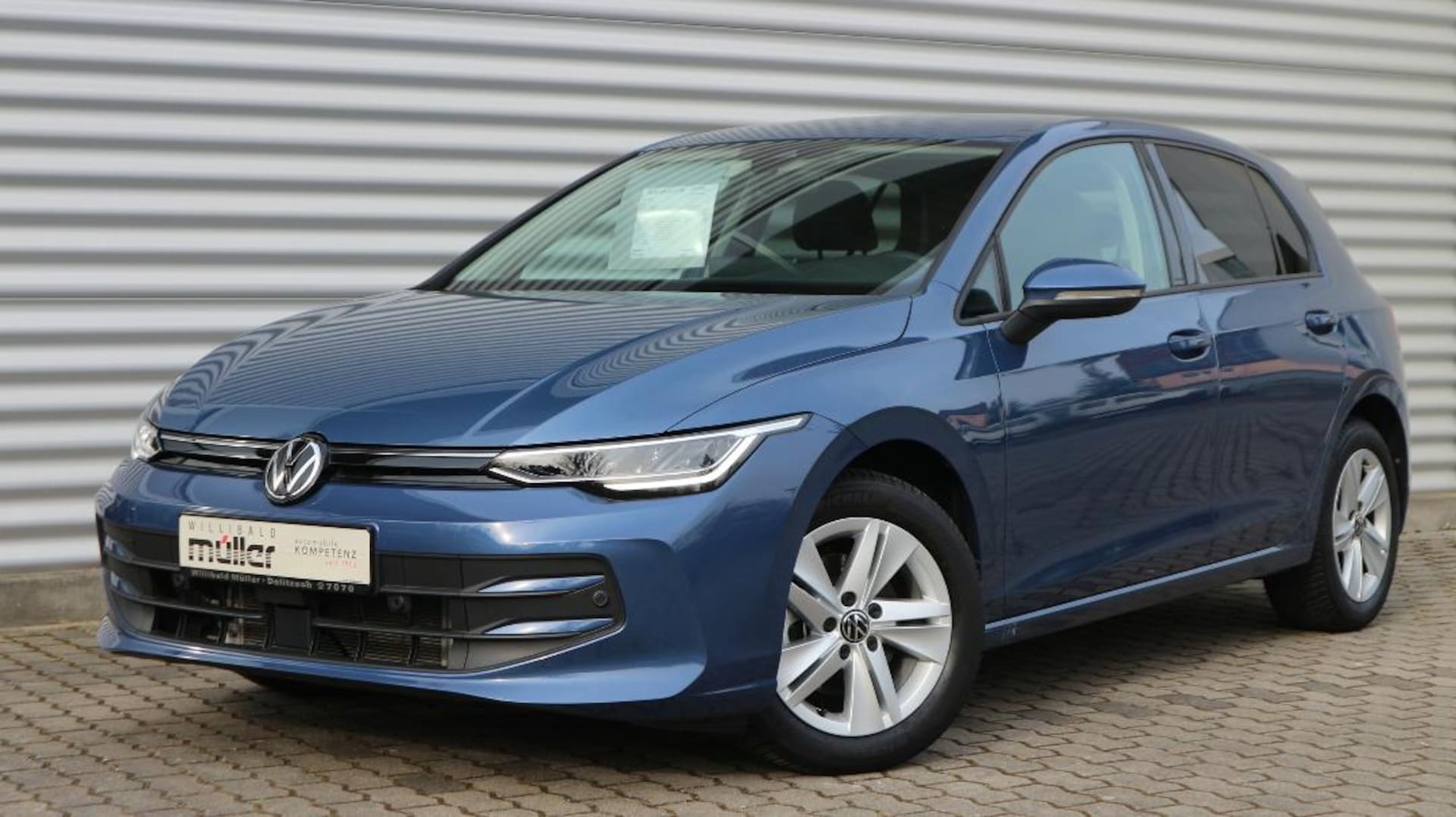 Volkswagen Golf Life